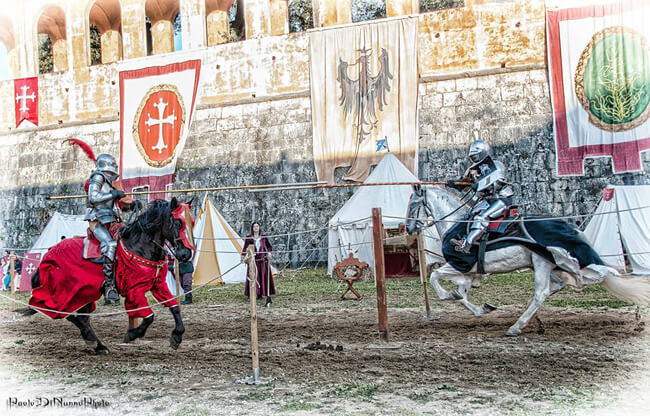 Calendario Giostre in armature Arte Equestre Rinascimentale