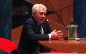 Parigi, il presidente Fitetrec-Ante Alberto Spinelli interviene al 1&deg; Congresso europeo sugli itinerari equestri